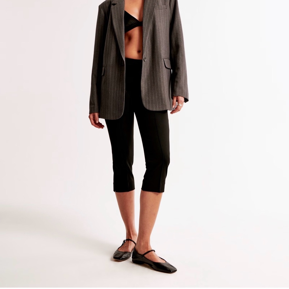 Abercrombie & Fitch Black Capri Pants